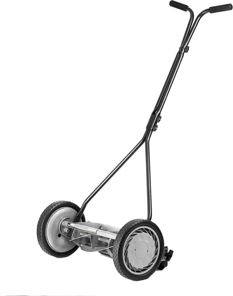 5+ Best Manual Lawn Mowers (Reviews & Ratings For 2022)