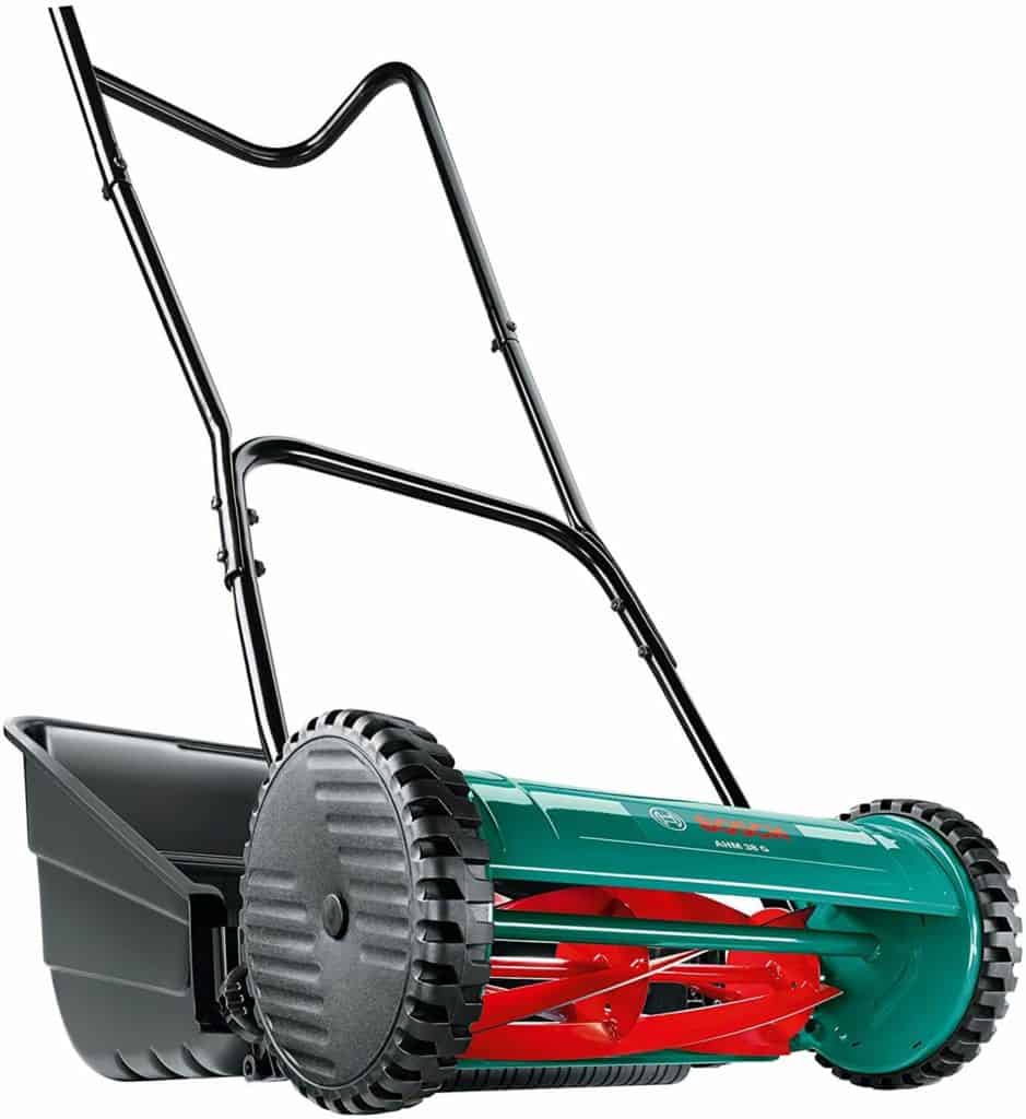5+ Best Manual Lawn Mowers (Reviews & Ratings For 2022)