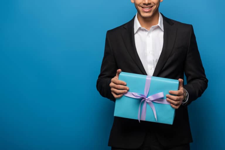 5+ Best Executive Gift Ideas In Australia (Reviews For 2022)